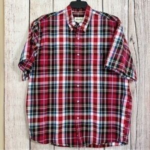 Eddie Bauer Men’s Button Down shirt size Large